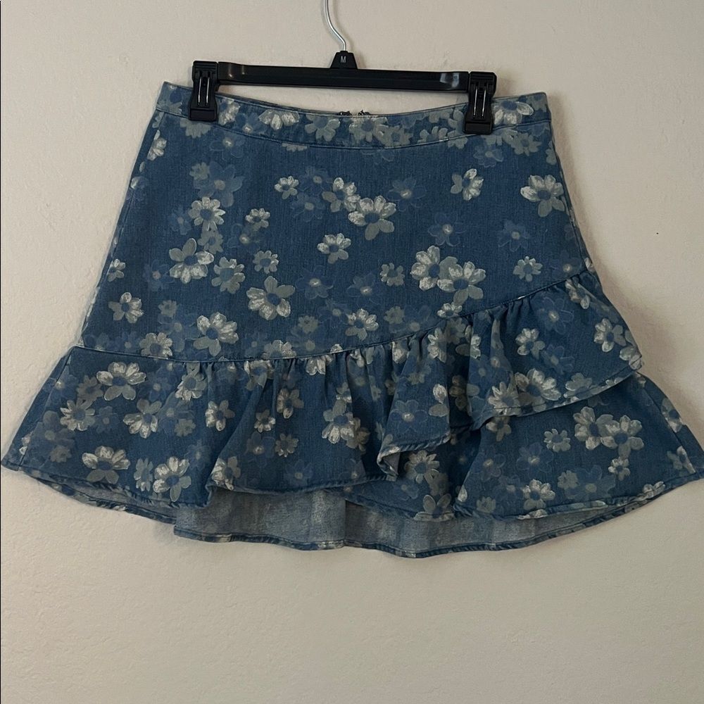 Jacquie The Label Ruffle Mini Skirt with white painted flowers in Size Large